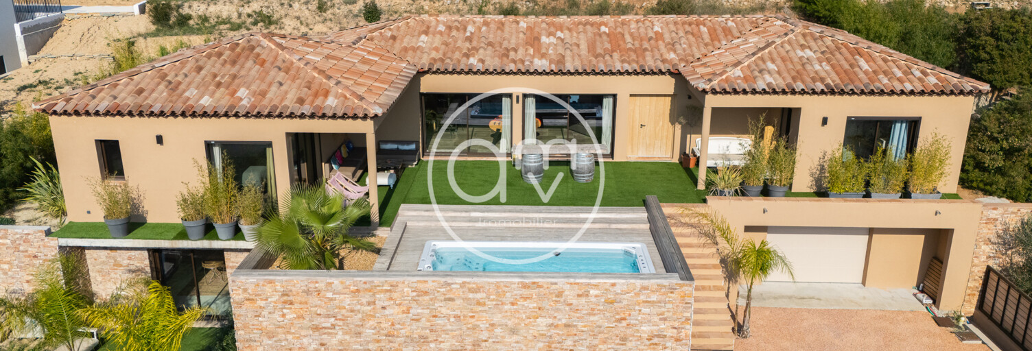 Maison 8 Pièces 330 m² à vendre à Le Castellet (83330)