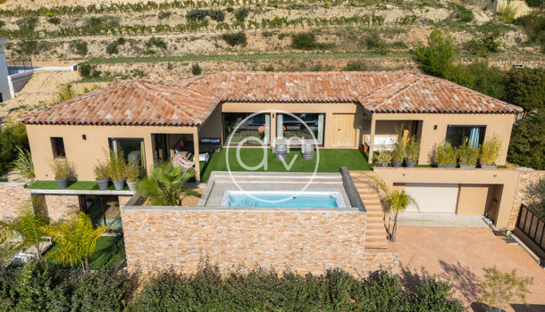 Villa / Maison 8 pièces  à vendre Castellet (Le) 83330