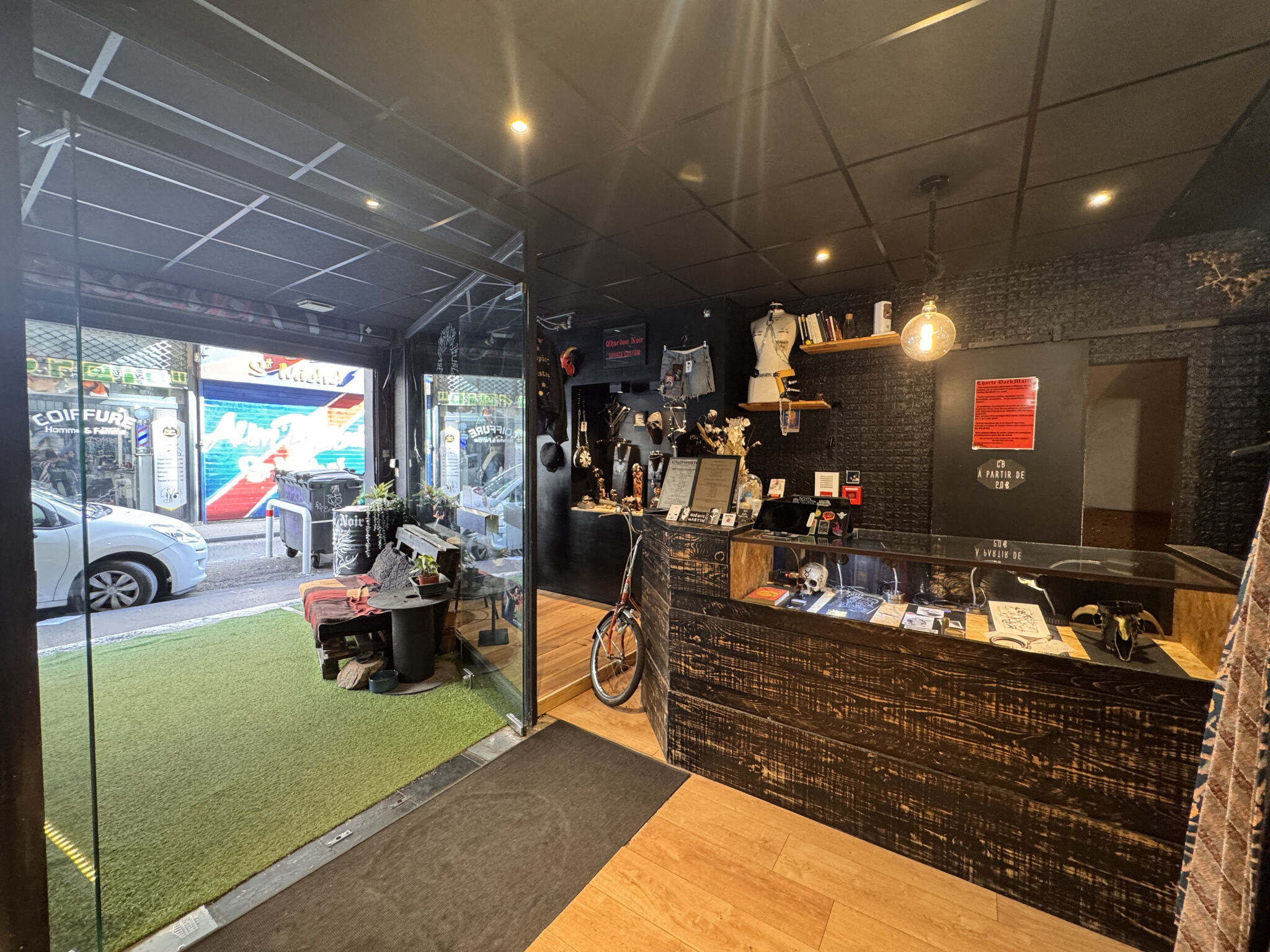 Local commercial  T2 à louer Marseille 6eme 13006