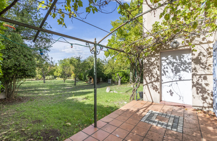 Rare Simiane Collongue  villa  avec terrasse et jardin — photo 2