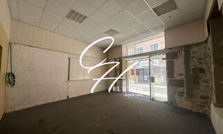 Divers  74 m² à louer à Voiron (38500)