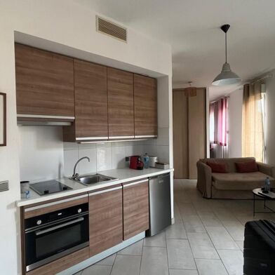 Appartement 1 pièces 1300 €