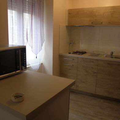 Appartement 2 pièces 363 €