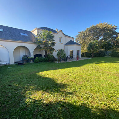 Maison 11 pièces 549900 €