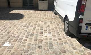 Garage  56 m² à louer à Versailles (78000)