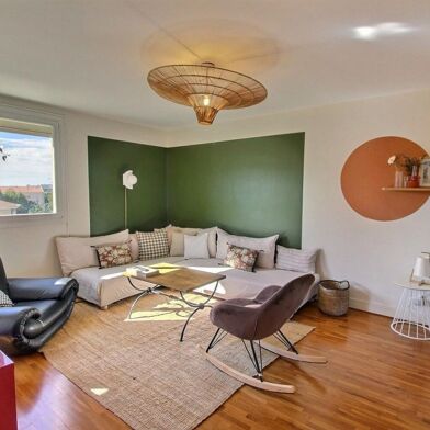 Appartement 5 pièces 244000 €