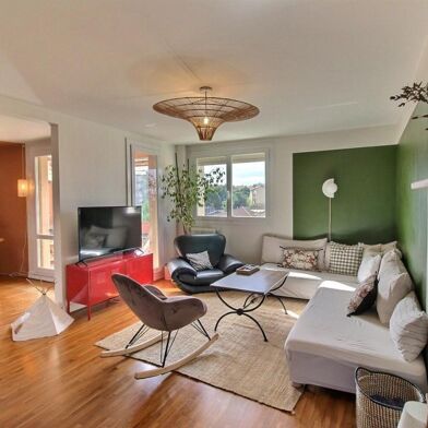 Appartement 5 pièces 244000 €