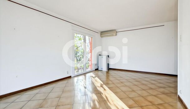 Villa / Maison 9 pièces  à vendre Ruoms 07120