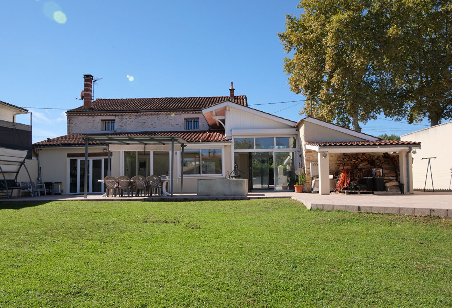 Maison en pierre de 260 m2 - Villeneuve sur lot — photo 1