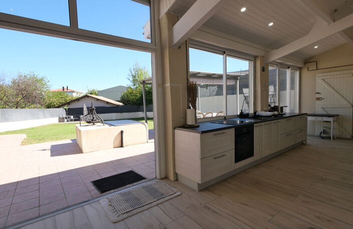 Maison en pierre de 260 m2 - Villeneuve sur lot — photo 5