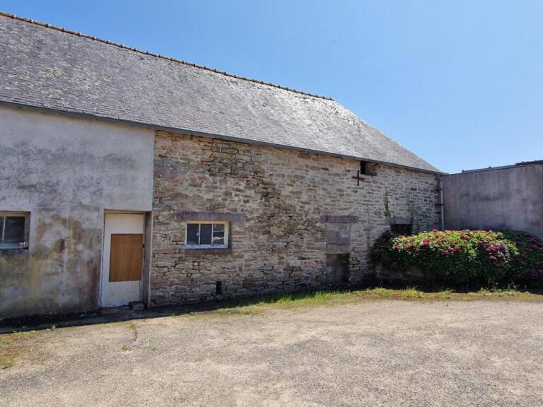 A vendre-Bretagne-Finistère Sud- Poullan sur Mer-Grange à rénover – 137 m² environ- terrain de 290 m² environ — photo 1