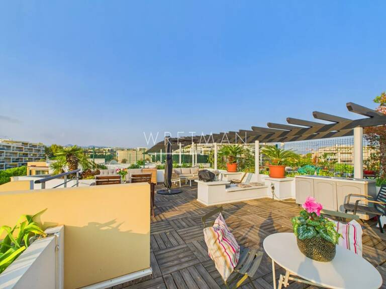 Appartement lumineux 3 pièces avec grande terrasse sur le toit - — photo 1