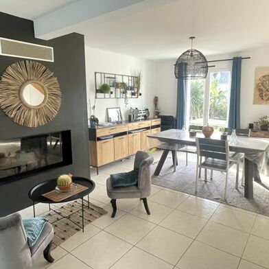 Maison 7 pièces 489642 €