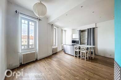 Appartement 3 pièces 645 €