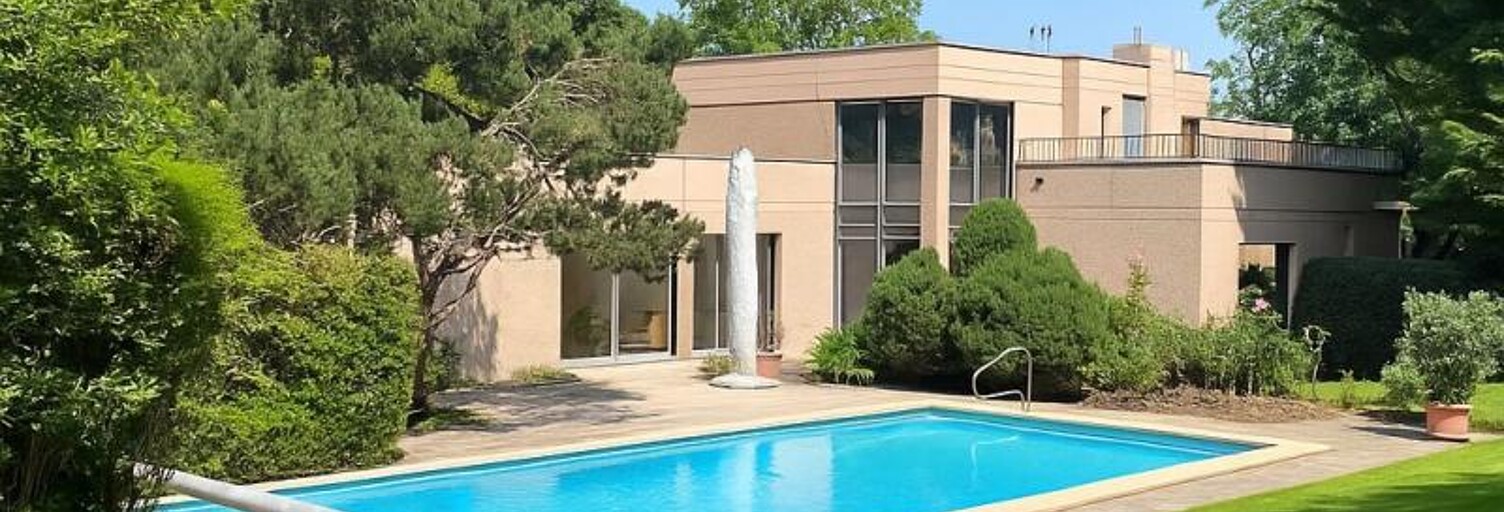 Maison 10 Pièces 315 m² à vendre à Chassieu (69680)