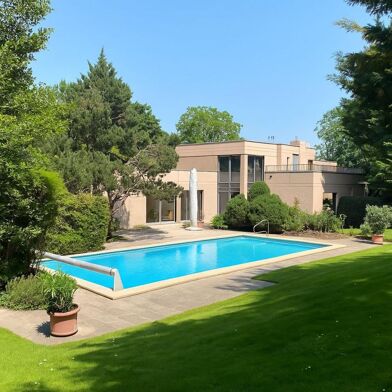 Maison 10 pièces 1500000 €