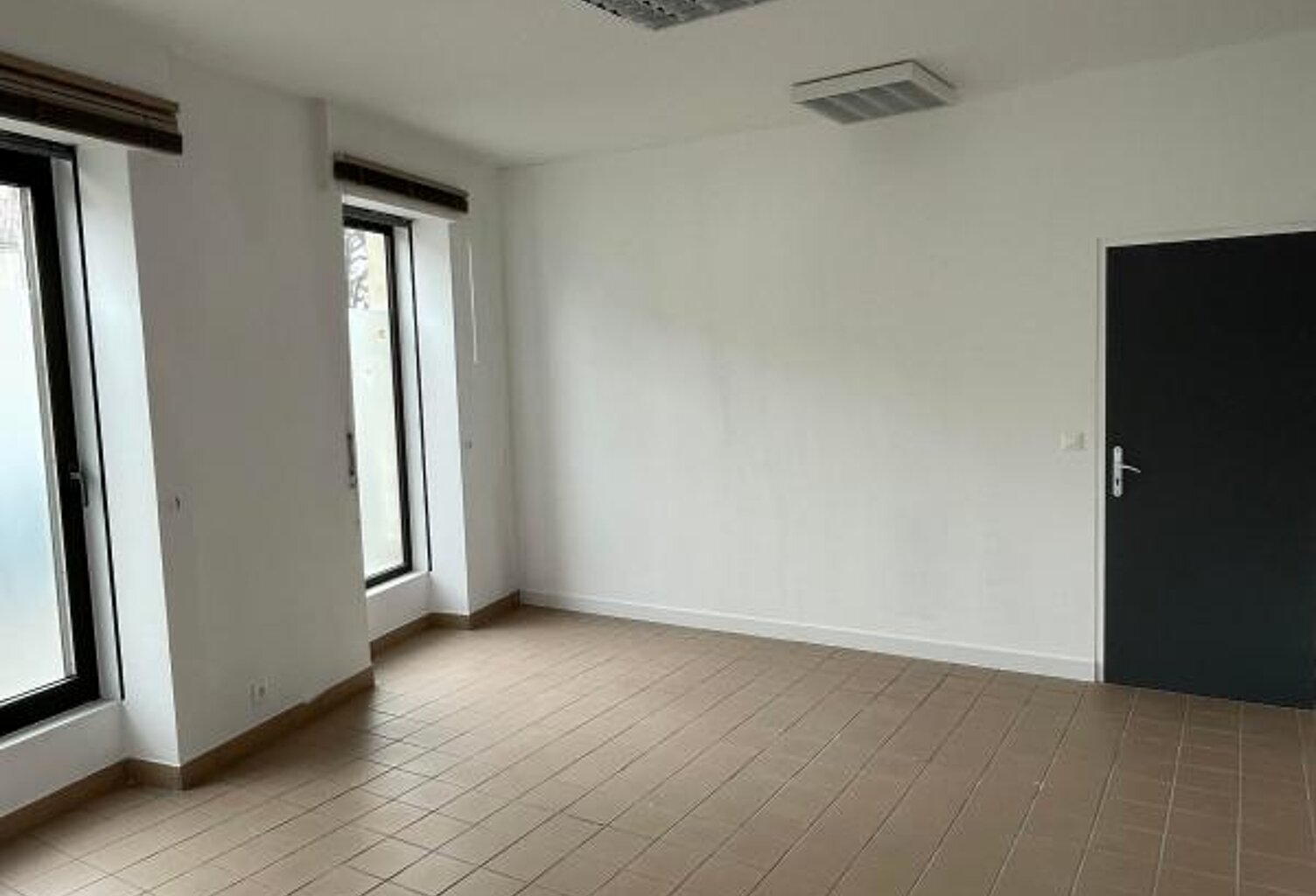 Bureau 20m² à louer, hypercentre de MONT-DE-MARSAN — photo 1