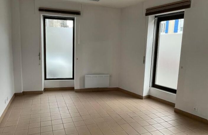 Bureau 20m² à louer, hypercentre de MONT-DE-MARSAN — photo 3