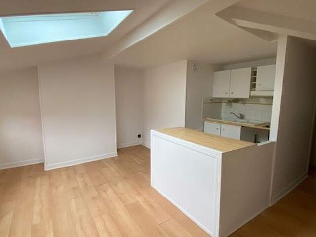 Appartement À Vendre — photo du bien