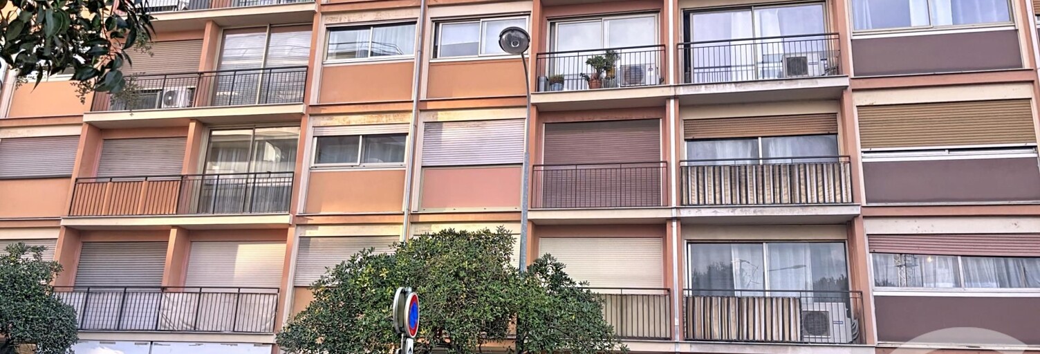 Garage   m² à vendre à Nice (06300)