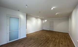 Commerce  47 m² à louer à Saujon (17600)