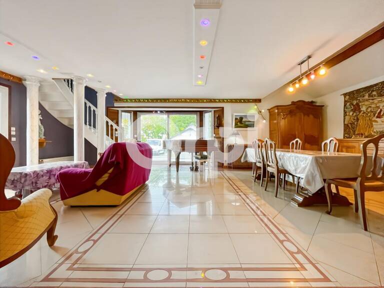 Maison de 260m² à 10 minutes au nord d'Evreux — photo 1