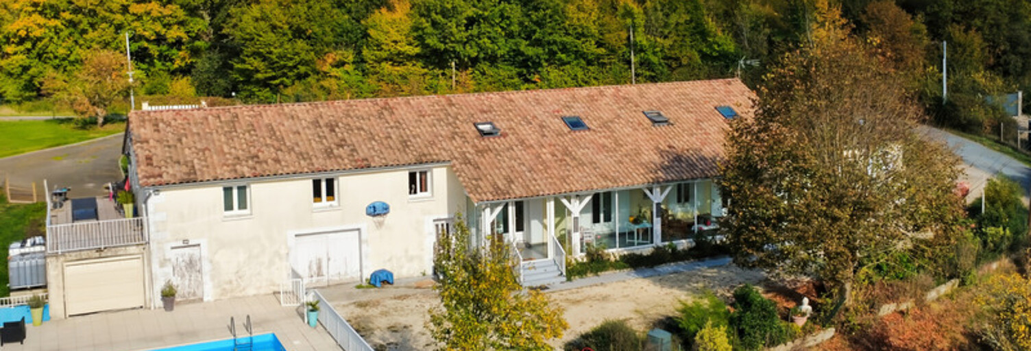 Maison 12 Pièces 290 m² à vendre à Saint-Crépin-d'Auberoche (24330)