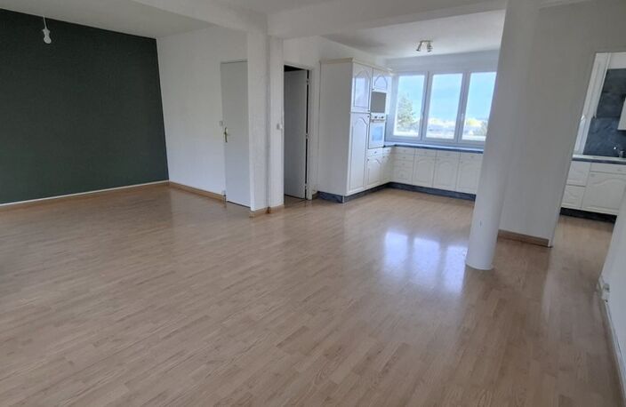 Appartement à Vendre 5 pièces SAINT QUENTIN (02), Quartier Remicourt — photo 4