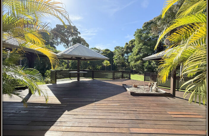 A VENDRE A MONTSINERY TONNEGRANDE (CARAPA) UNE MAGNIFIQUE PROPRIETE T6 DE 268 m² - TERRAIN 1 HECTARE - AU PRIX DE 392000 € — photo 5