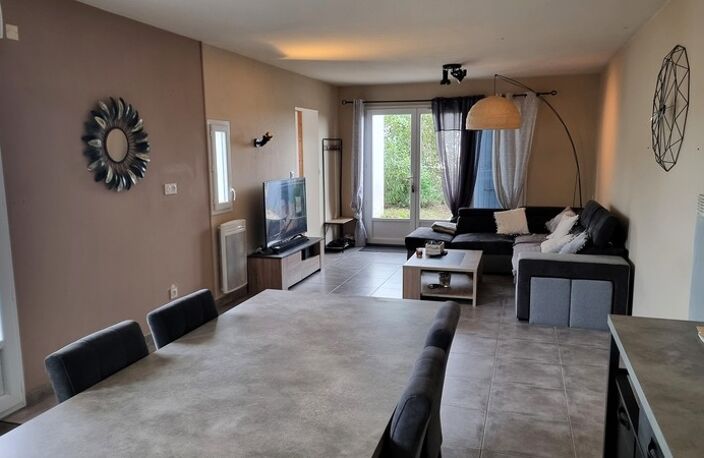 Charente Maritime (17), A vendre St-PIERRE OLERON charmante maison pêcheur P3 98m² plain-pied sur Terrain de 687m² — photo 5