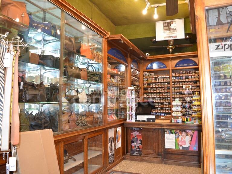 Dpt Nièvre (58), à vendre NEVERS Tabac - Maroquinerie — photo 1