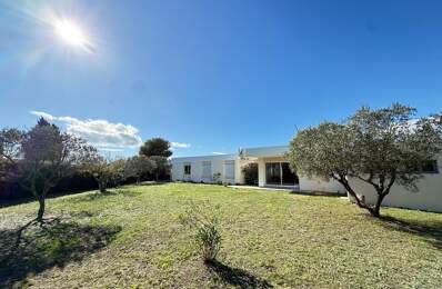 Maison de Type 6 dans un écrin de verdure située à FOS SUR MER -  1272 M2 de terrain — photo du bien