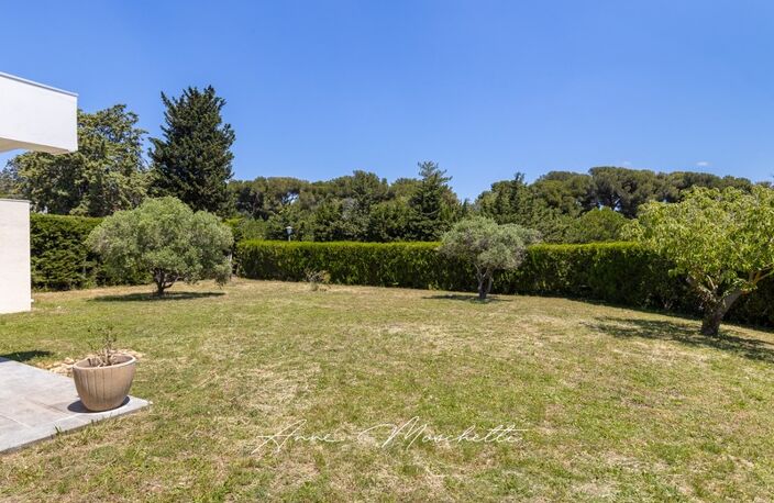 Maison de Type 6 dans un écrin de verdure située à FOS SUR MER -  1272 M2 de terrain — photo 3