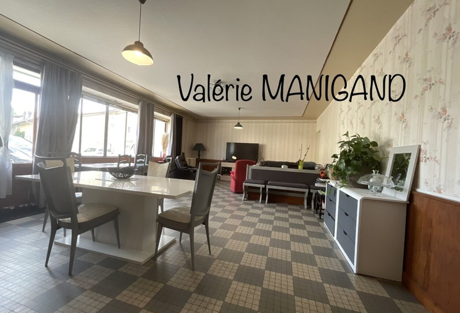 Dpt Dordogne (24), à vendre proche de SAINT AULAYE-PUYMANGOU maison P9 de 260 m² - Terrain de 1 273 m² — photo 1