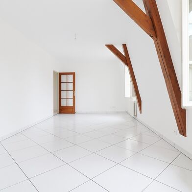 Appartement 3 pièces 955 €