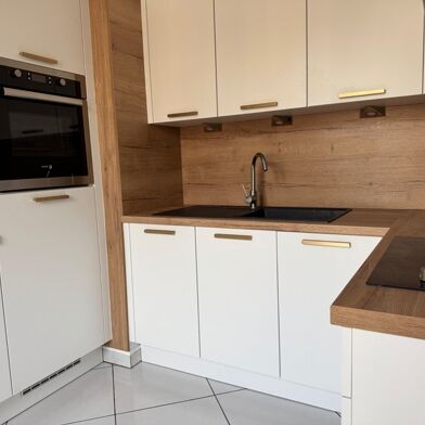 Appartement 3 pièces 955 €