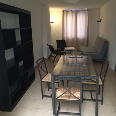 Appartement 1 pièces 720 €