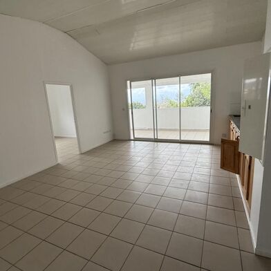 Appartement 4 pièces 1300 €