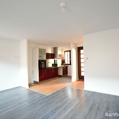 Maison 4 pièces 740 €