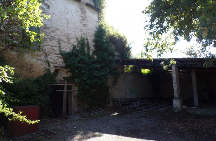 Un Ancien pigeonnier en pierres À Vendre — photo 3