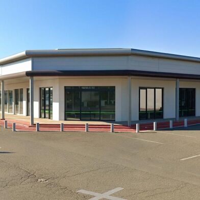 property.type.service  460000 €