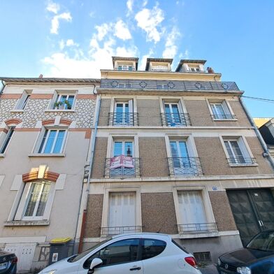 Appartement 3 pièces 975 €