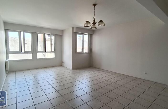 Vente appartement 2 pièces 67 m² Châteauroux (36000) — photo 2