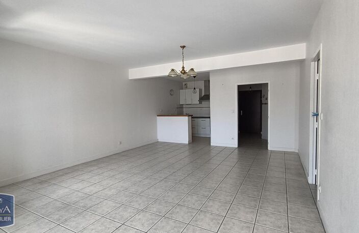 Vente appartement 2 pièces 67 m² Châteauroux (36000) — photo 3
