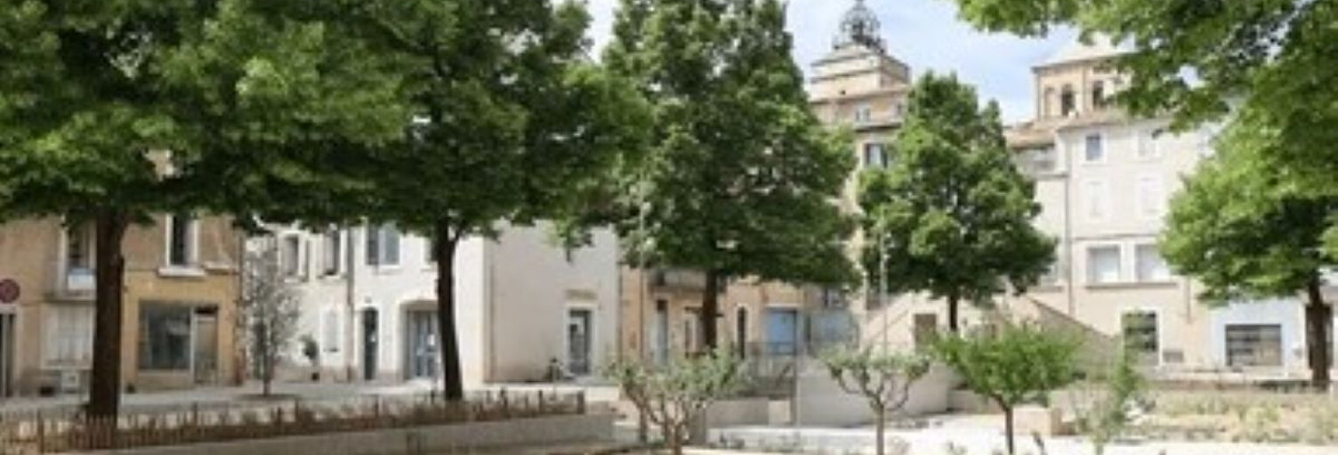 Immeuble  111 m² à vendre à Apt (84400)
