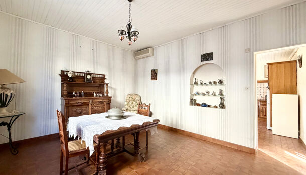 Maison de Village  6 pièces  à vendre Vauvert 30600