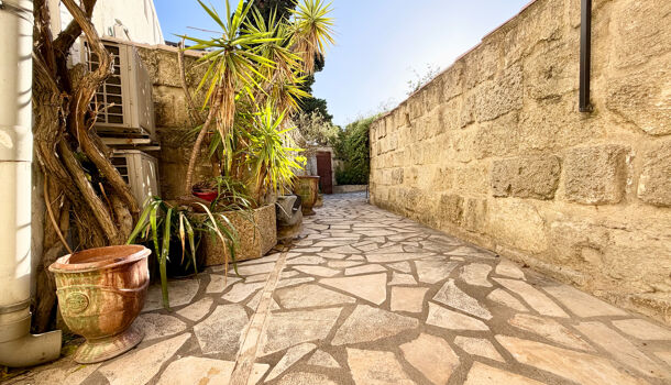 Maison de Village  6 pièces  à vendre Vauvert 30600