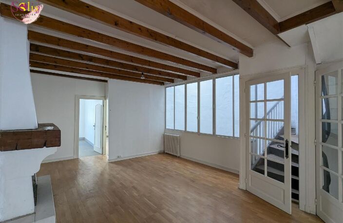 Vente maison 9 pièces 206 m² Jarnac (16200) — photo 2