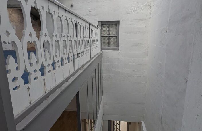 Vente maison 9 pièces 206 m² Jarnac (16200) — photo 3