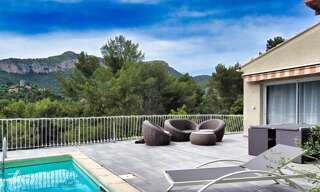 Maison 5 Pièces 128 m² à vendre à Le Revest-les-Eaux (83200)